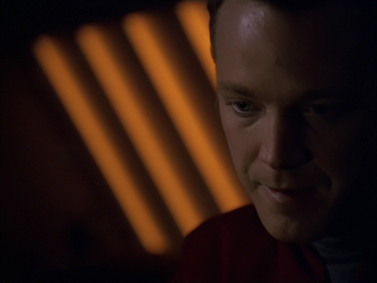 extant_StarTrek_VOY_5x09-ThirtyDays_03798.jpg