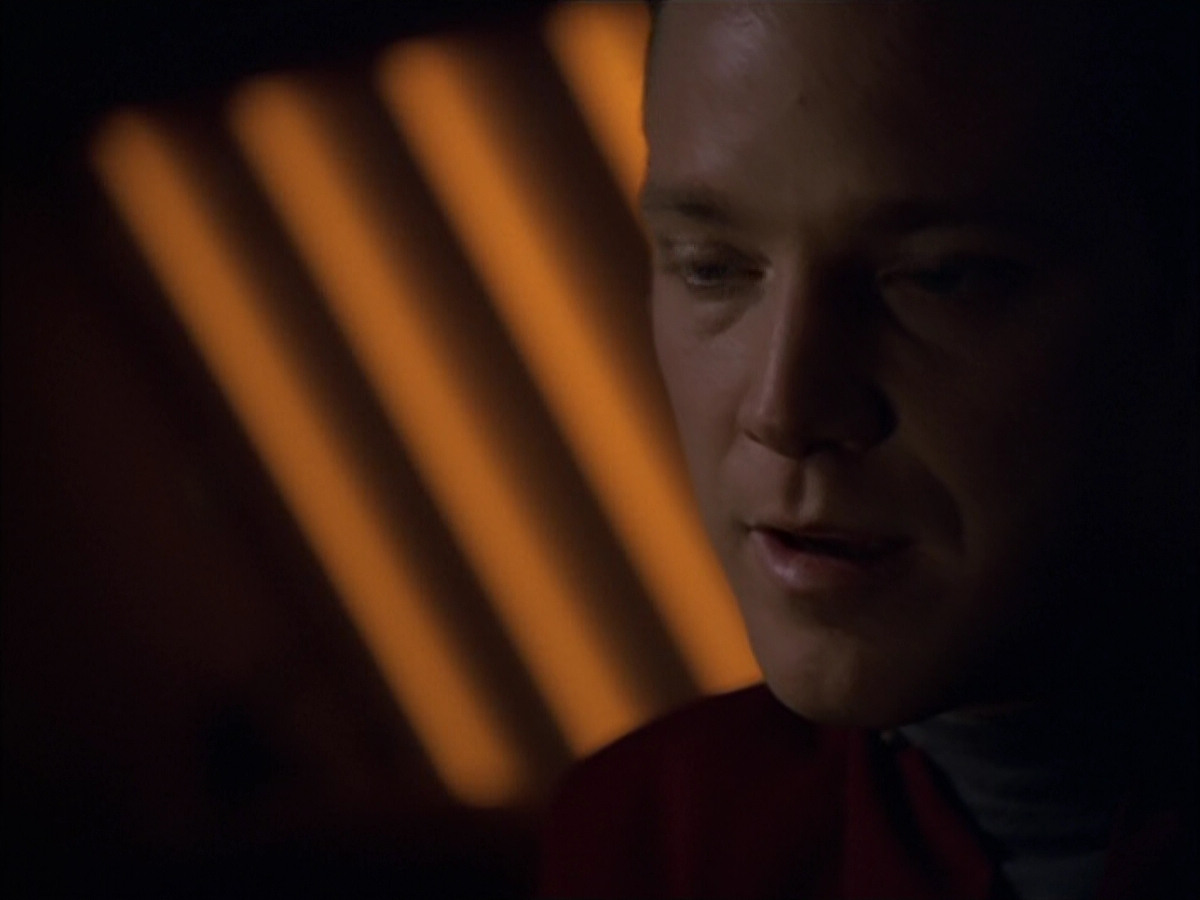 extant_StarTrek_VOY_5x09-ThirtyDays_03799.jpg