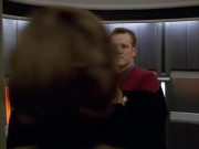 extant_StarTrek_VOY_5x09-ThirtyDays_00065.jpg