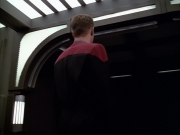 extant_StarTrek_VOY_5x09-ThirtyDays_00086.jpg
