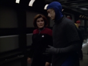 extant_StarTrek_VOY_5x09-ThirtyDays_01002.jpg