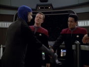 extant_StarTrek_VOY_5x09-ThirtyDays_01043.jpg