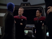Filename=extant_StarTrek_VOY_5x09-ThirtyDays_01059.jpg
Filesize=162KiB
Dimensions=1200x900
Date added=Nov 12, 2019 extant_StarTrek_VOY_5x09-ThirtyDays_01059.jpg