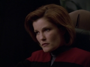 extant_StarTrek_VOY_5x09-ThirtyDays_02712.jpg