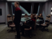 extant_StarTrek_VOY_5x09-ThirtyDays_02806.jpg
