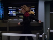 extant_StarTrek_VOY_5x09-ThirtyDays_03164.jpg