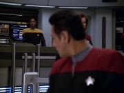 extant_StarTrek_VOY_5x09-ThirtyDays_03169.jpg