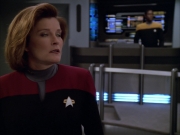 extant_StarTrek_VOY_5x09-ThirtyDays_03173.jpg