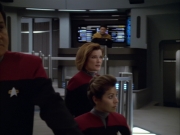 extant_StarTrek_VOY_5x09-ThirtyDays_03269.jpg