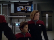 extant_StarTrek_VOY_5x09-ThirtyDays_03270.jpg