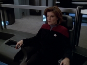 extant_StarTrek_VOY_5x09-ThirtyDays_03495.jpg