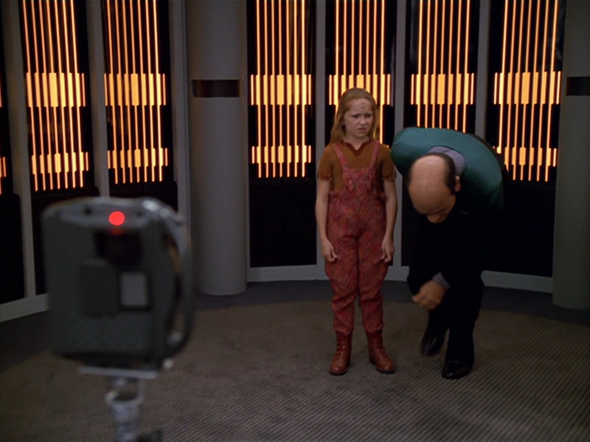 extant_StarTrek_VOY_5x11-LatentImage_00095.jpg
