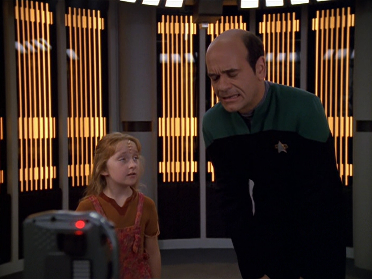 extant_StarTrek_VOY_5x11-LatentImage_00100.jpg
