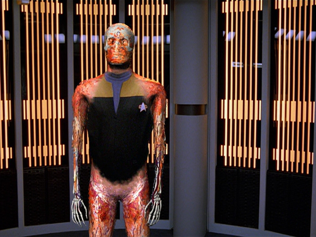 extant_StarTrek_VOY_5x11-LatentImage_00159.jpg