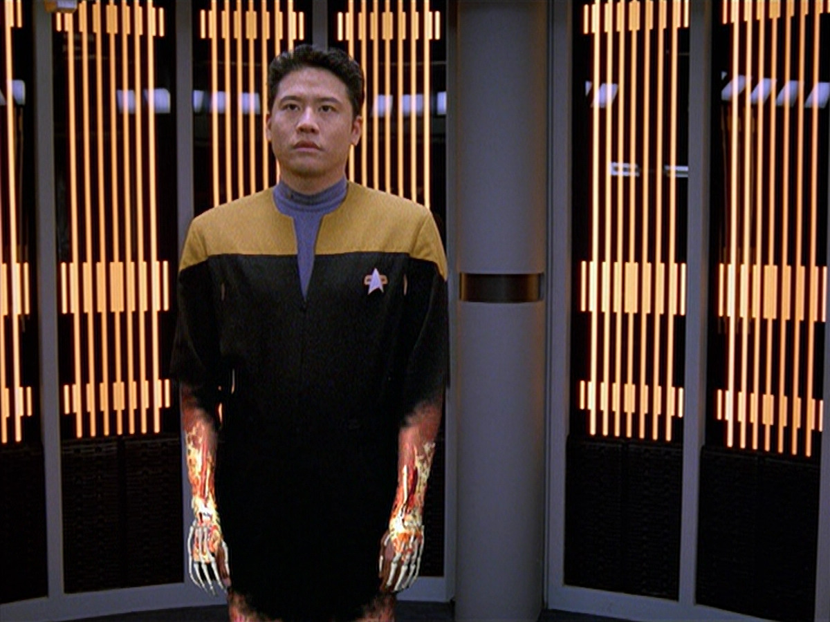 extant_StarTrek_VOY_5x11-LatentImage_00160.jpg