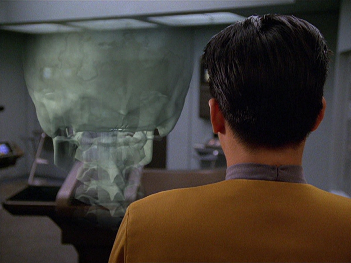 extant_StarTrek_VOY_5x11-LatentImage_00190.jpg