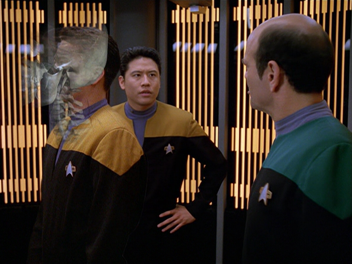 extant_StarTrek_VOY_5x11-LatentImage_00198.jpg