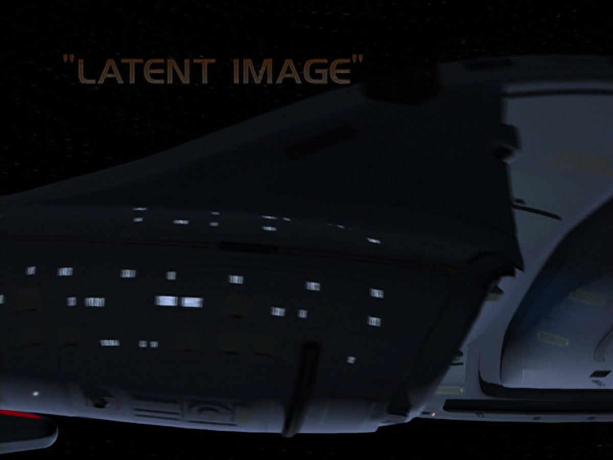 extant_StarTrek_VOY_5x11-LatentImage_00408.jpg