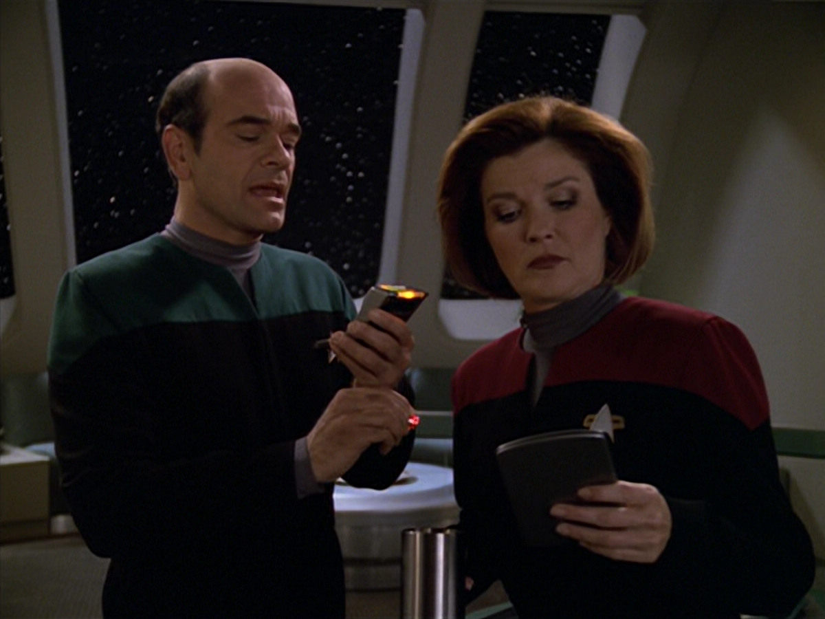 extant_StarTrek_VOY_5x11-LatentImage_00446.jpg