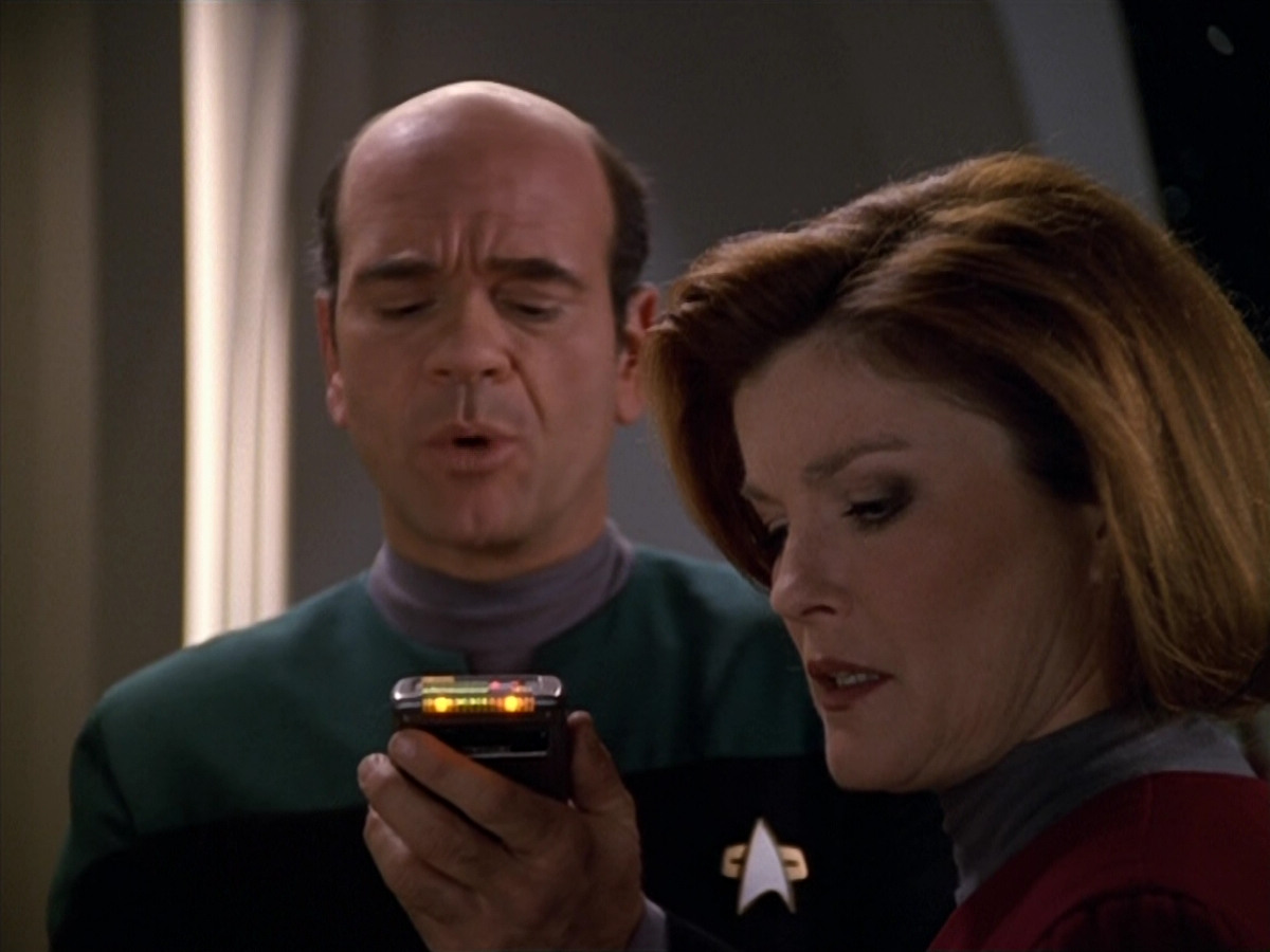 extant_StarTrek_VOY_5x11-LatentImage_00447.jpg