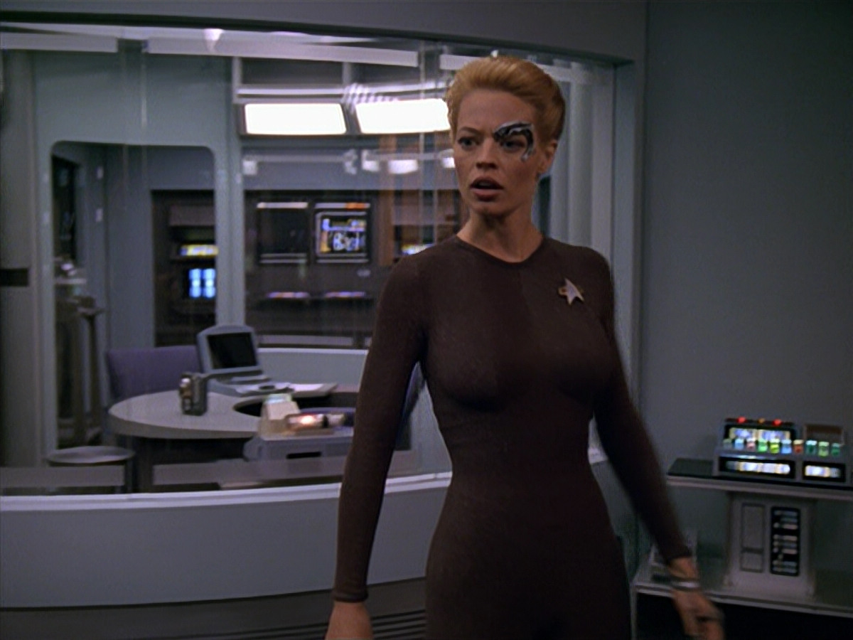 extant_StarTrek_VOY_5x11-LatentImage_00639.jpg