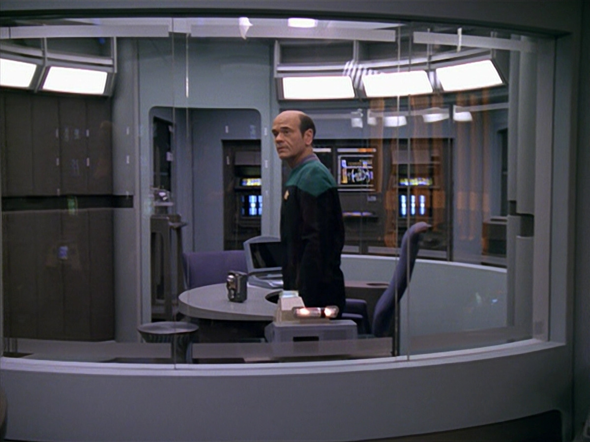 extant_StarTrek_VOY_5x11-LatentImage_00650.jpg