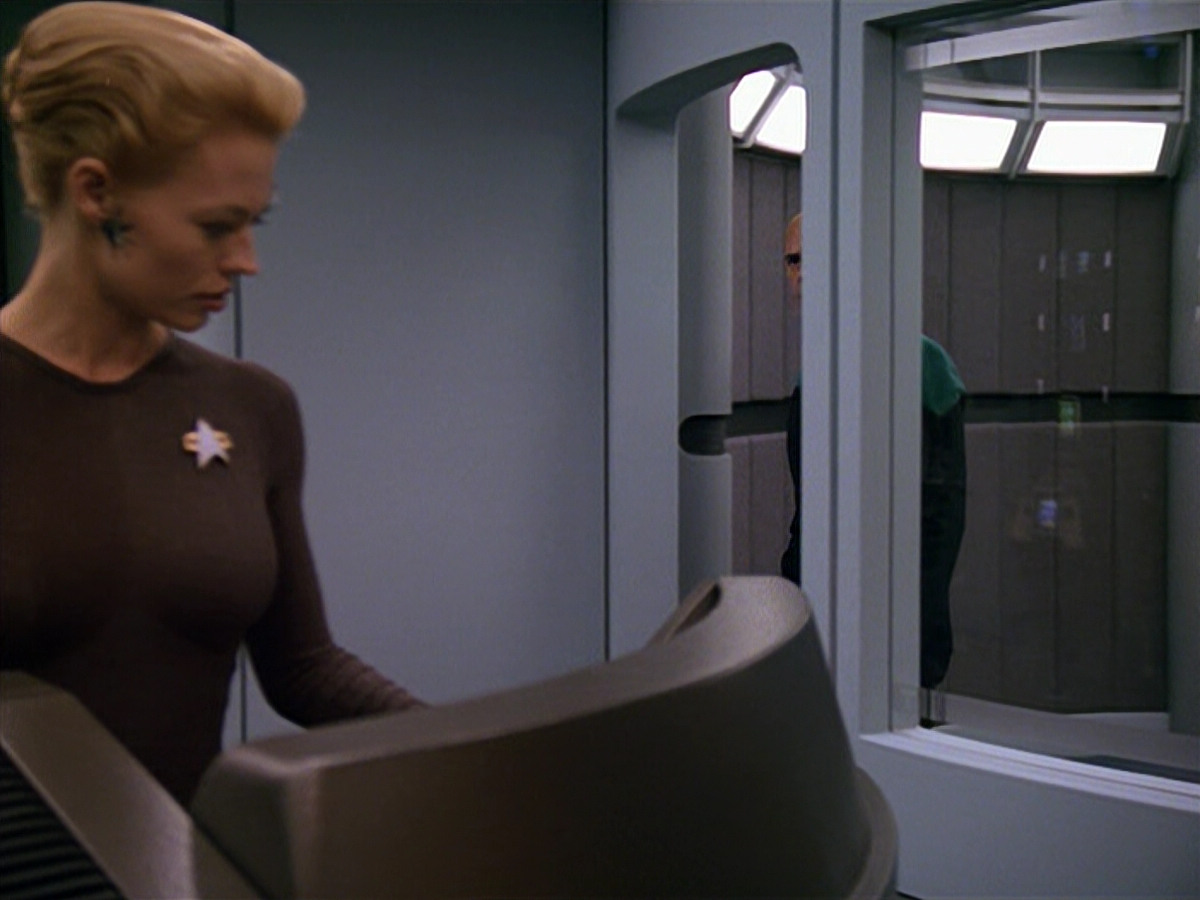 extant_StarTrek_VOY_5x11-LatentImage_00655.jpg
