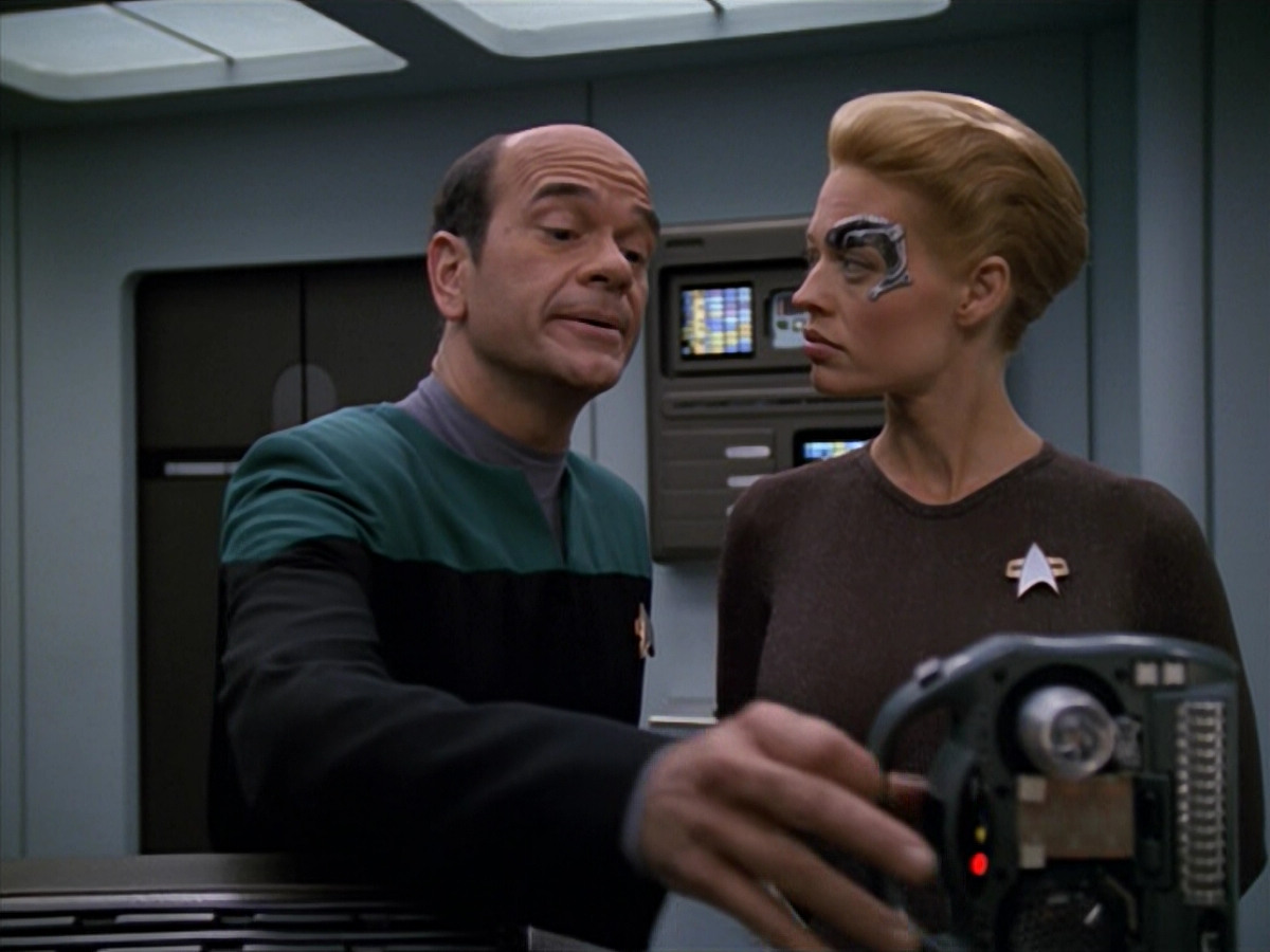 extant_StarTrek_VOY_5x11-LatentImage_00693.jpg