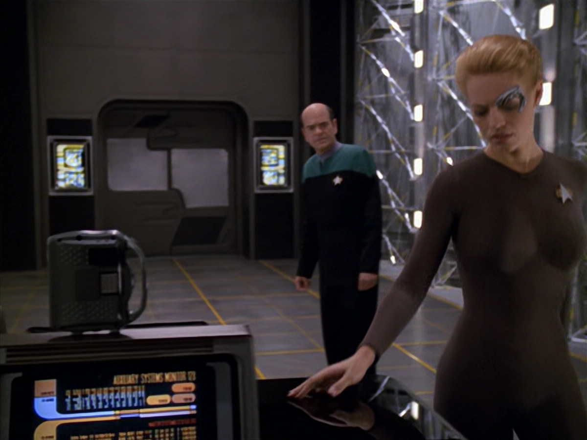 extant_StarTrek_VOY_5x11-LatentImage_00774.jpg