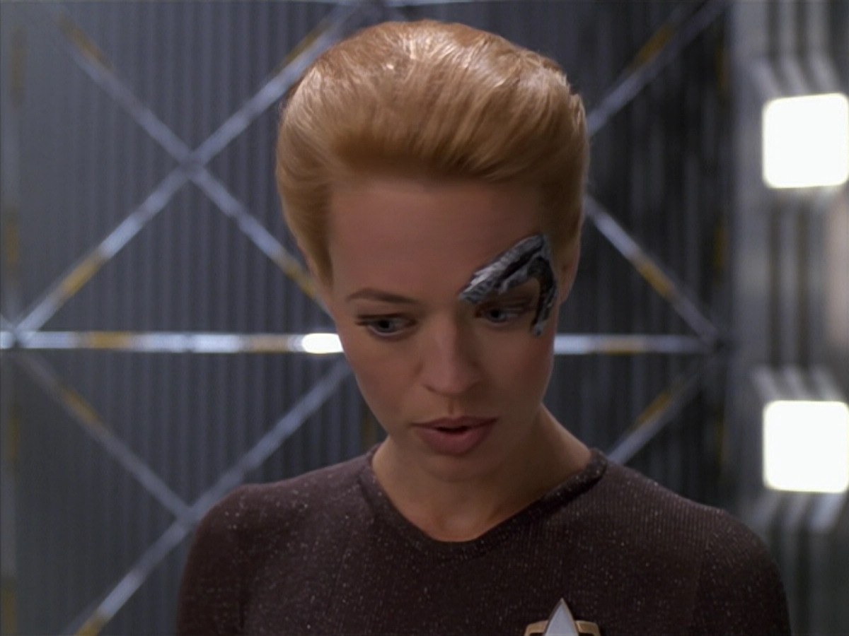 extant_StarTrek_VOY_5x11-LatentImage_00787.jpg
