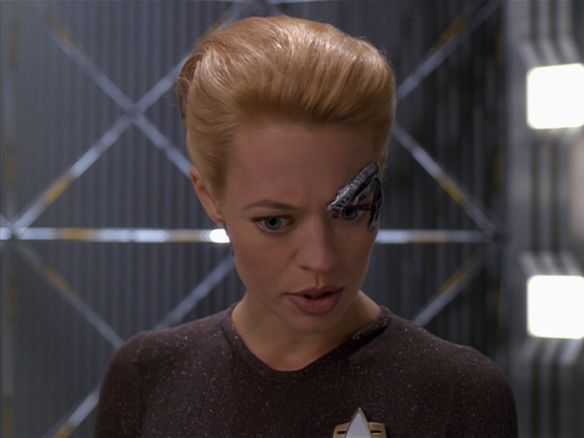 extant_StarTrek_VOY_5x11-LatentImage_00797.jpg
