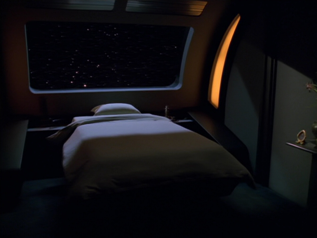 extant_StarTrek_VOY_5x11-LatentImage_01693.jpg