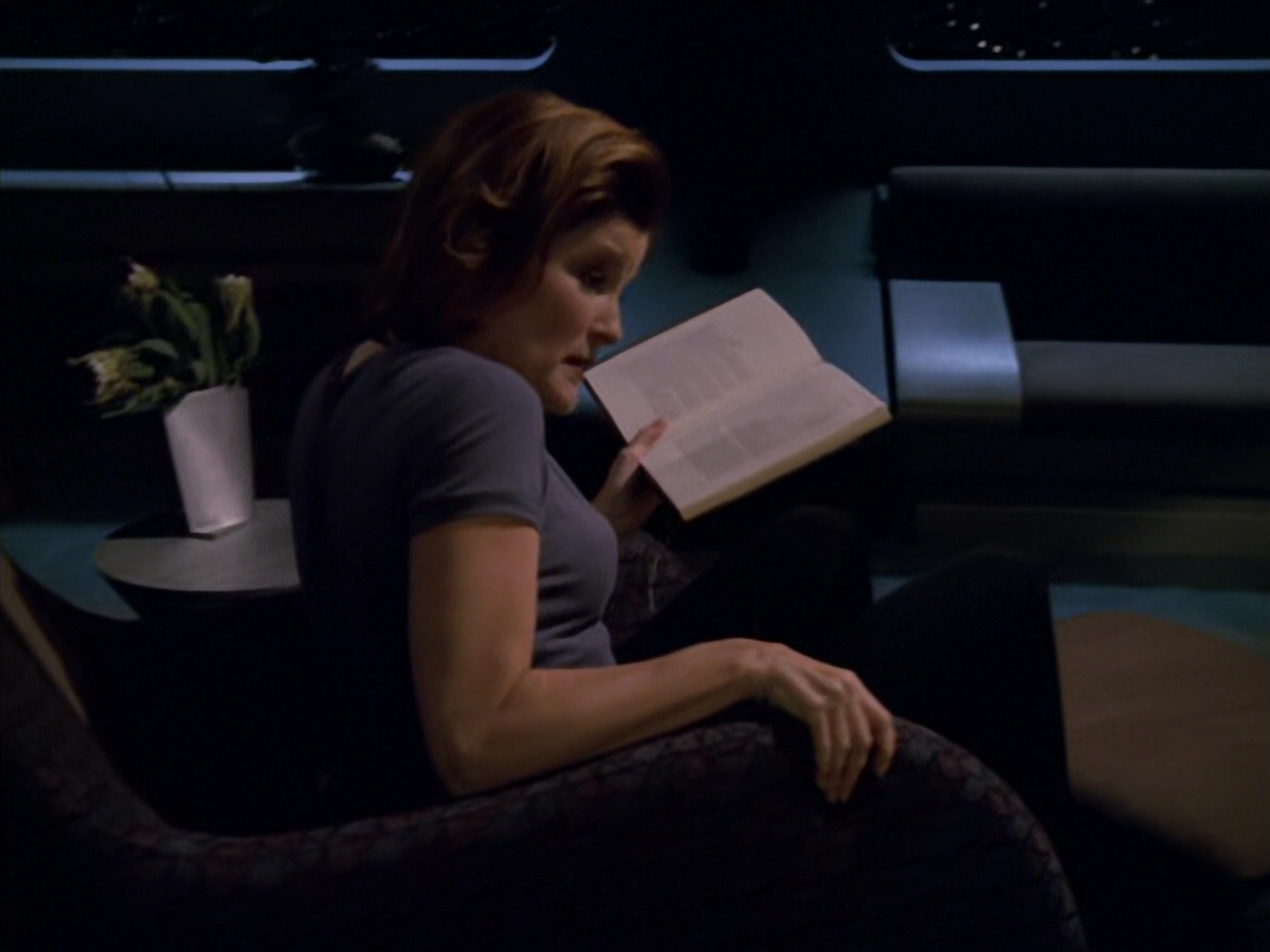 extant_StarTrek_VOY_5x11-LatentImage_01762.jpg