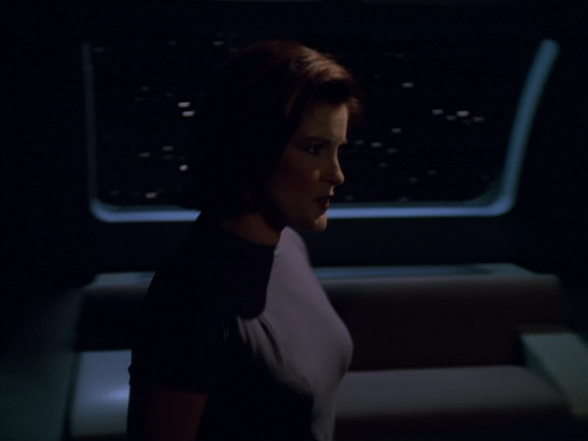 extant_StarTrek_VOY_5x11-LatentImage_01787.jpg