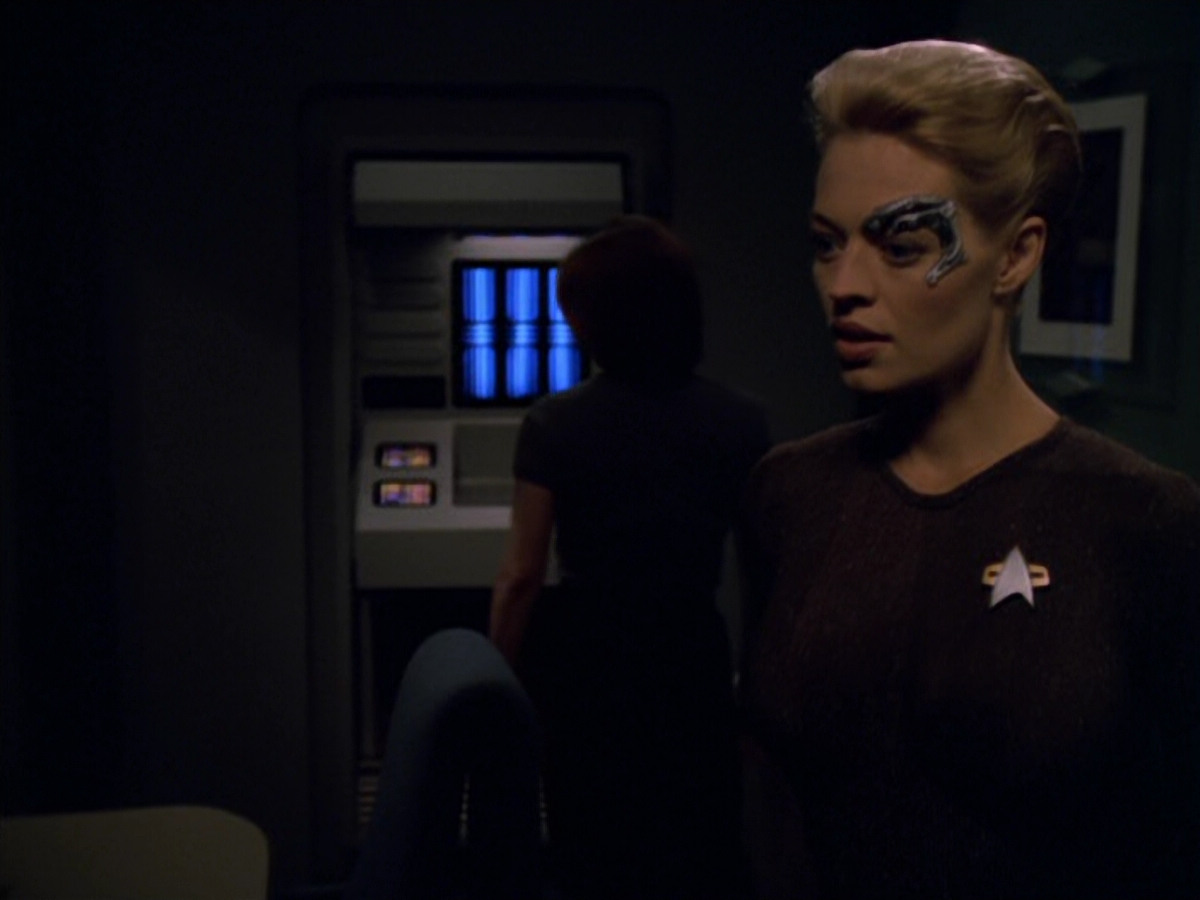 extant_StarTrek_VOY_5x11-LatentImage_01795.jpg