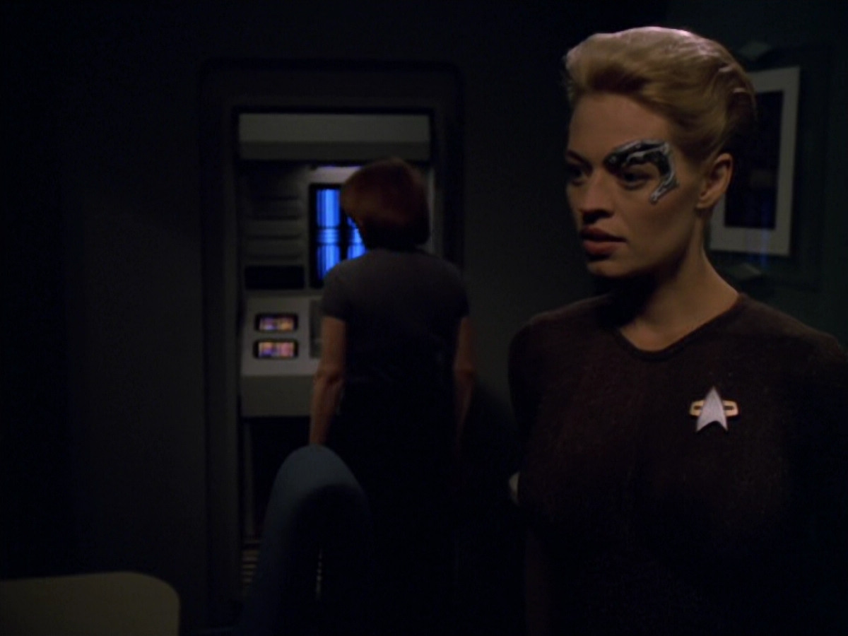 extant_StarTrek_VOY_5x11-LatentImage_01796.jpg