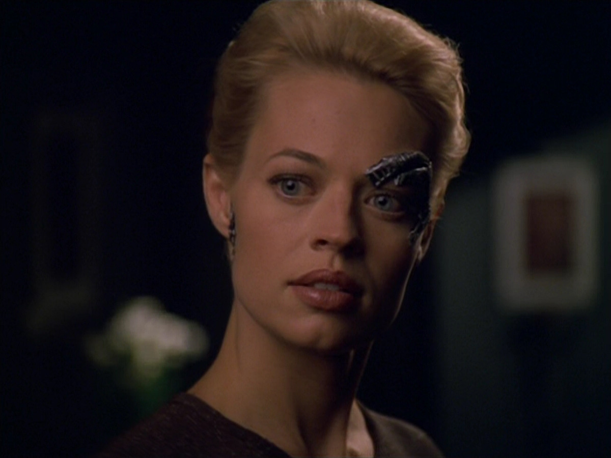 extant_StarTrek_VOY_5x11-LatentImage_01803.jpg