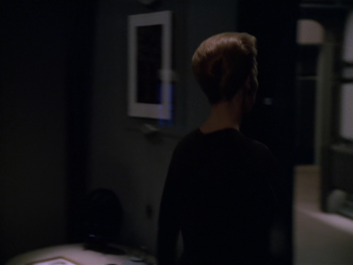 extant_StarTrek_VOY_5x11-LatentImage_02009.jpg