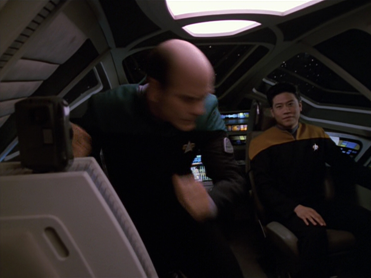 extant_StarTrek_VOY_5x11-LatentImage_02257.jpg