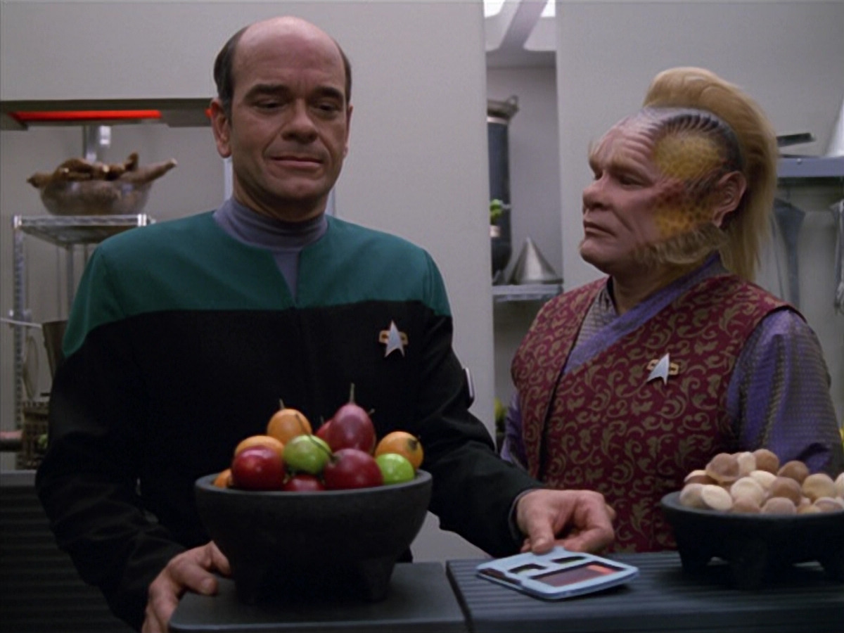 extant_StarTrek_VOY_5x11-LatentImage_02805.jpg