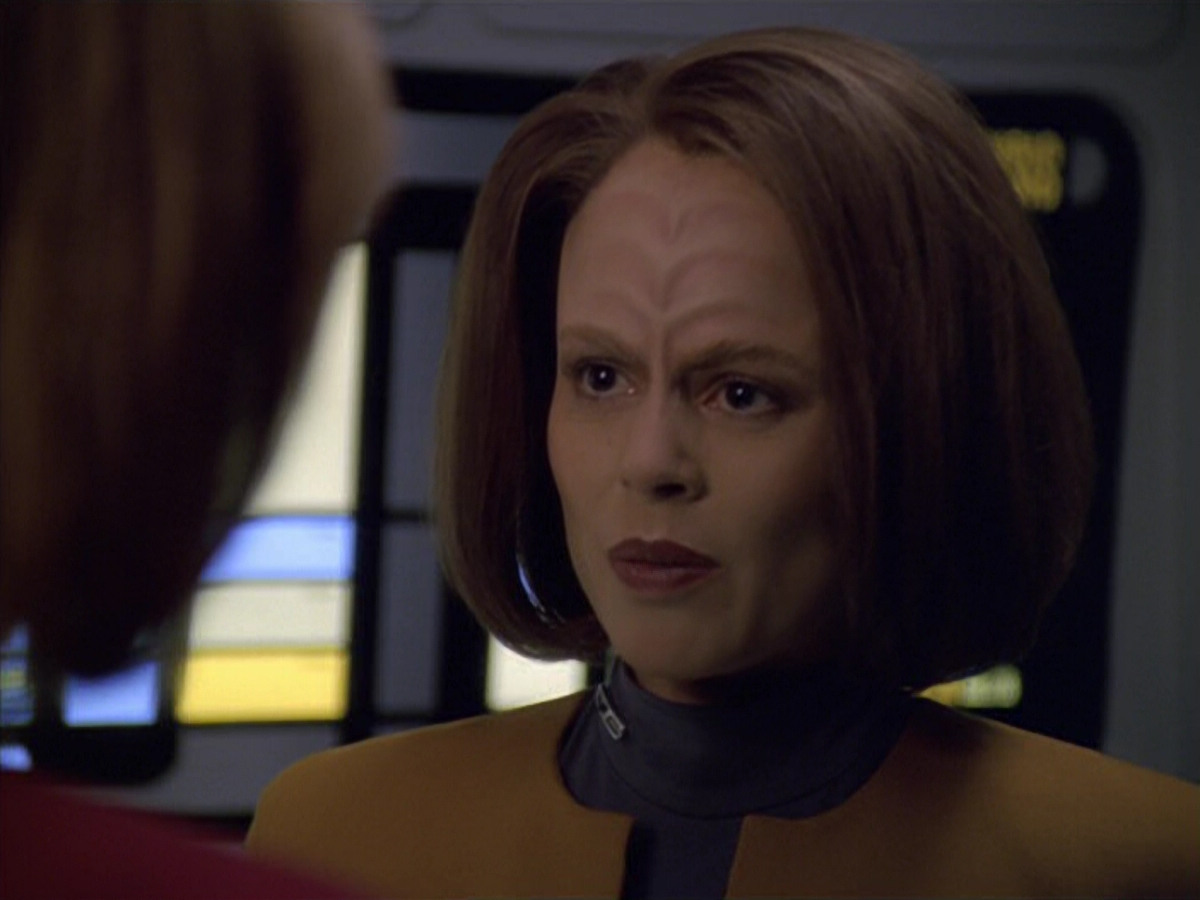 extant_StarTrek_VOY_5x11-LatentImage_03173.jpg