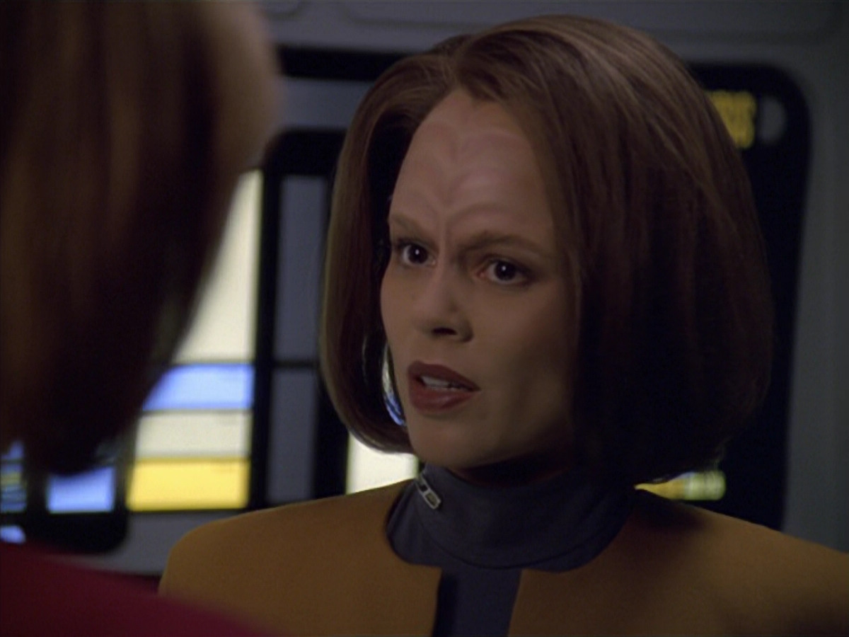 extant_StarTrek_VOY_5x11-LatentImage_03178.jpg