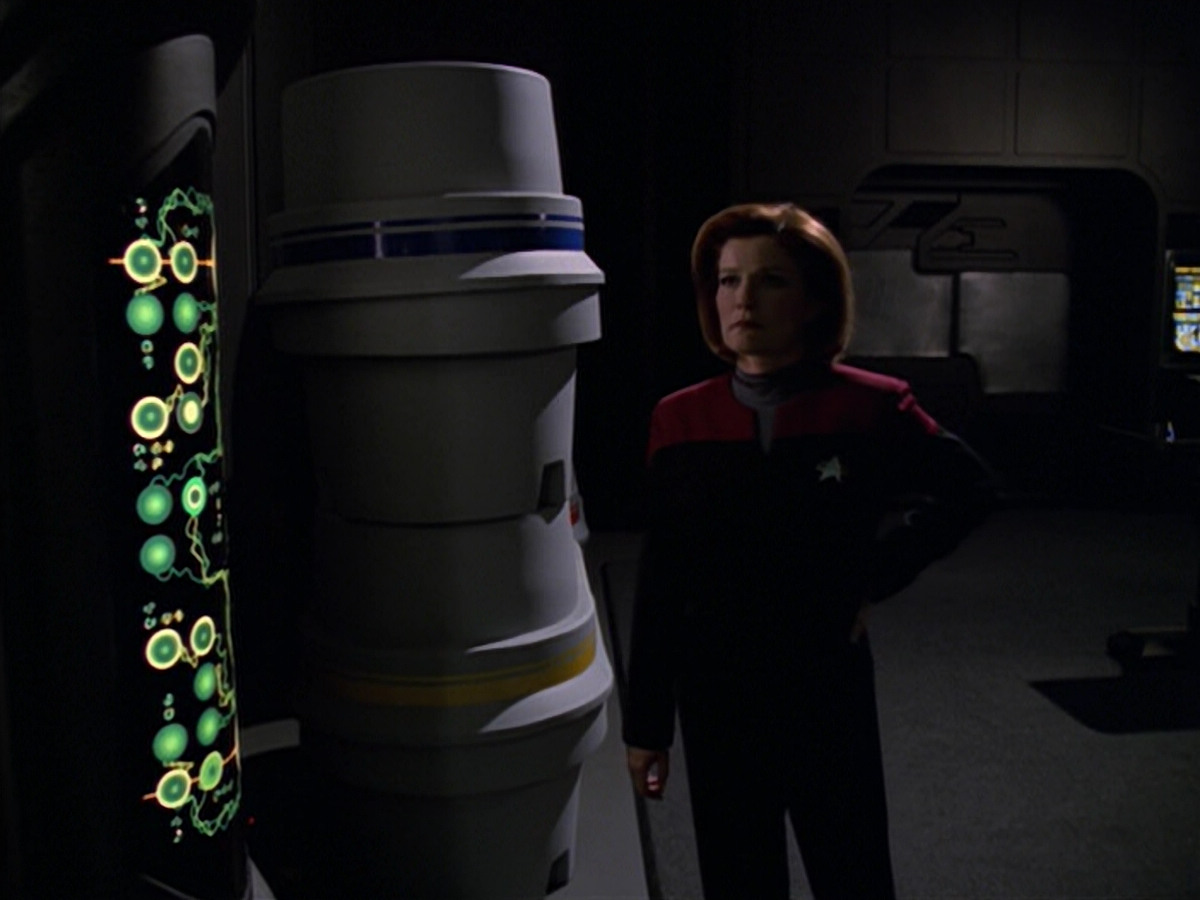 extant_StarTrek_VOY_5x11-LatentImage_03208.jpg