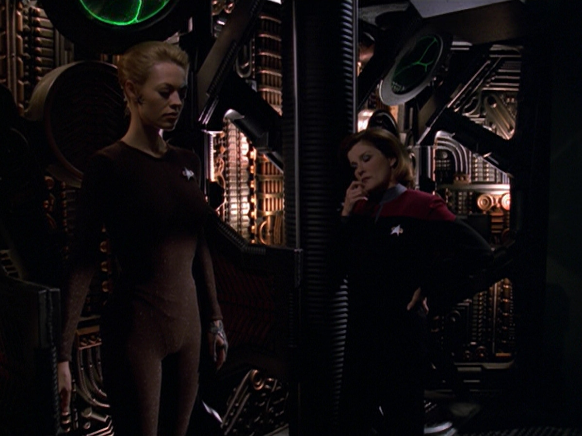 extant_StarTrek_VOY_5x11-LatentImage_03221.jpg