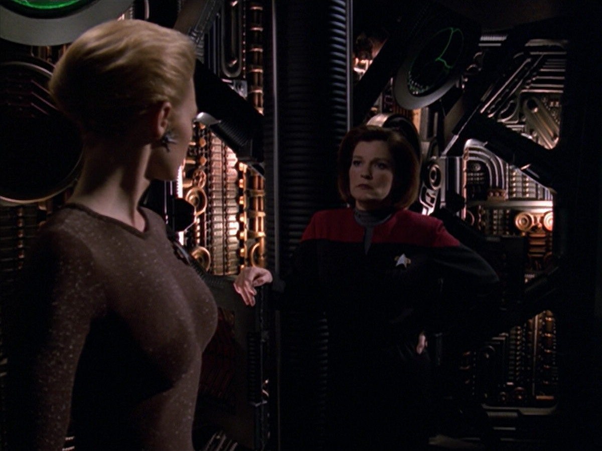 extant_StarTrek_VOY_5x11-LatentImage_03240.jpg
