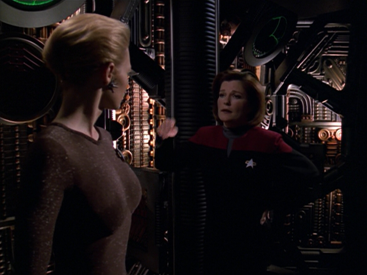 extant_StarTrek_VOY_5x11-LatentImage_03257.jpg