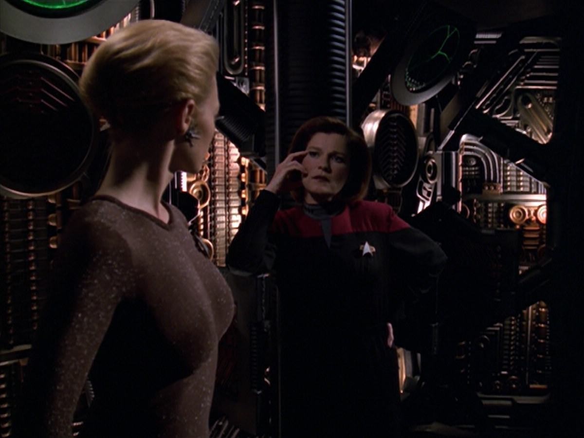 extant_StarTrek_VOY_5x11-LatentImage_03275.jpg
