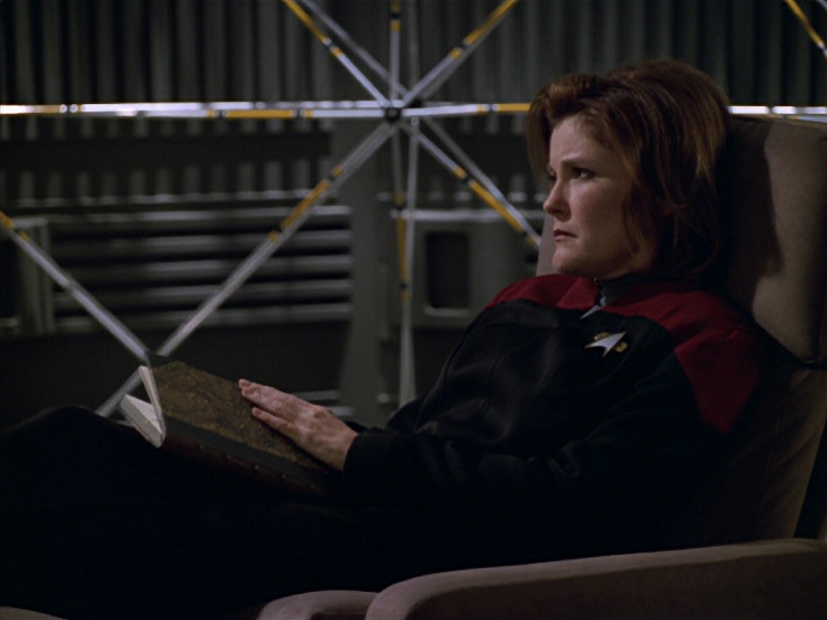 extant_StarTrek_VOY_5x11-LatentImage_03391.jpg