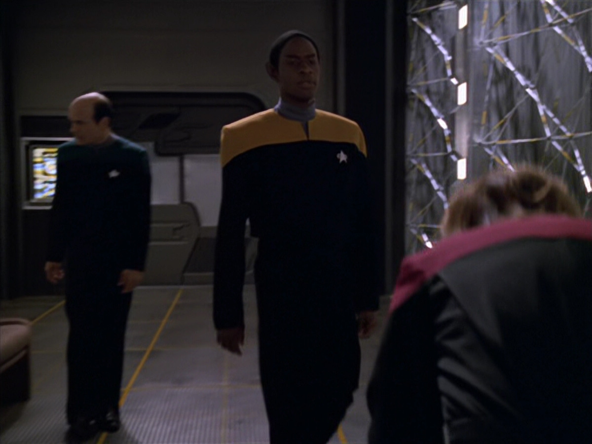 extant_StarTrek_VOY_5x11-LatentImage_03419.jpg