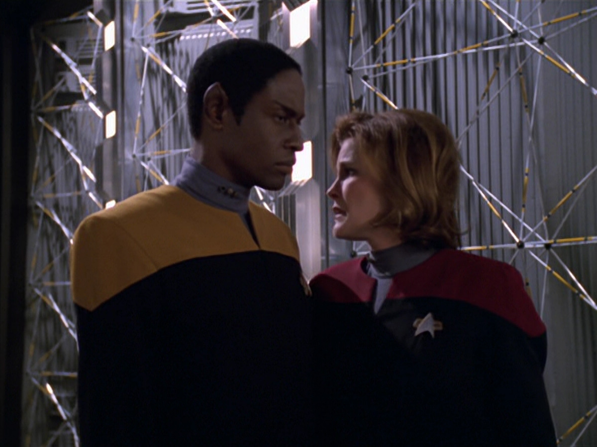 extant_StarTrek_VOY_5x11-LatentImage_03439.jpg